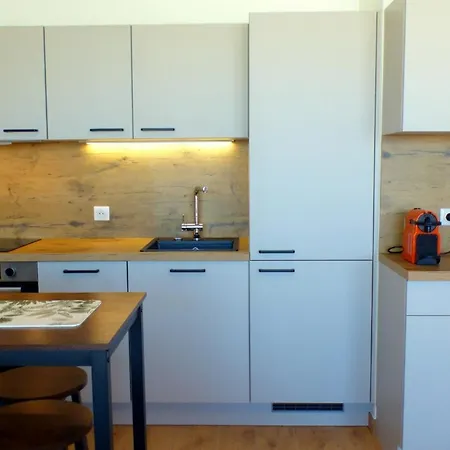 Apartman Beautiful Cocoon With Balcony - Near Beach Six-Fours-les-Plages